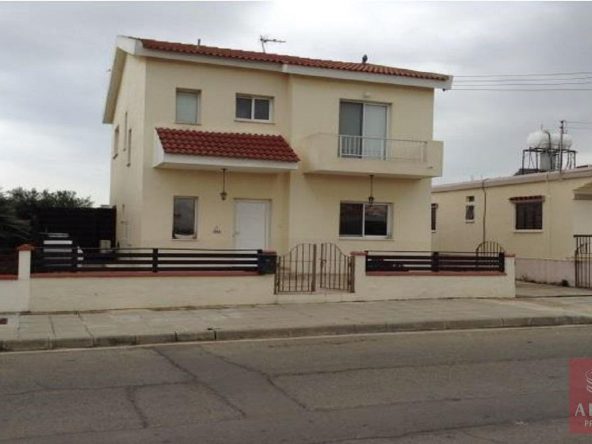 house in Frenaros for sale