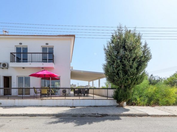 semi-detached house in paralimni