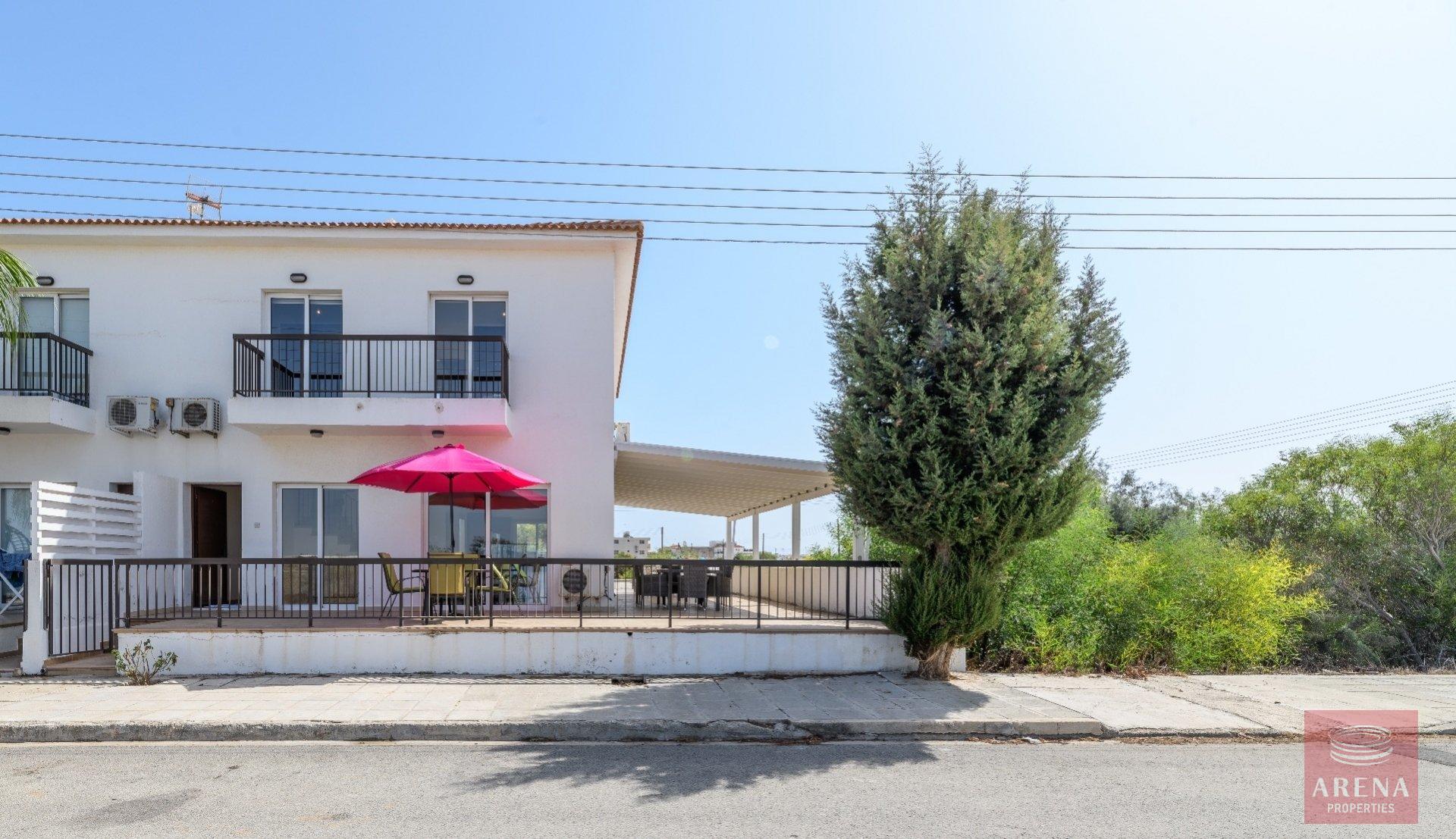 semi-detached house in paralimni