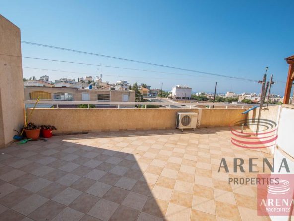 3 Bed apt for sale in Paralimni