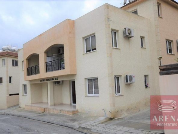 3 bed flat in Tersefanou