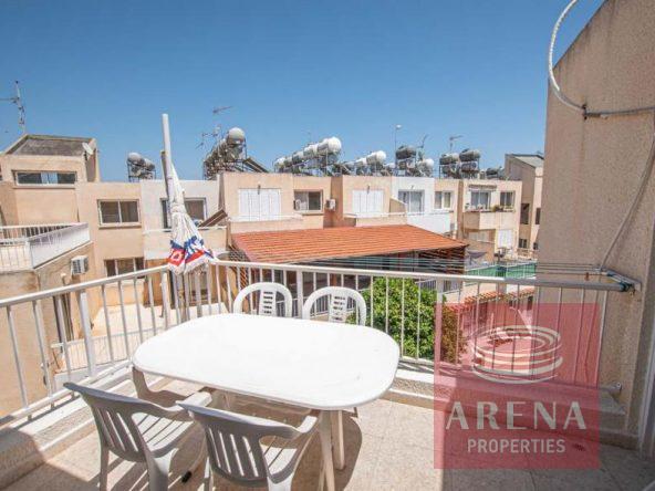 1 APT IN PARALIMNI 4903