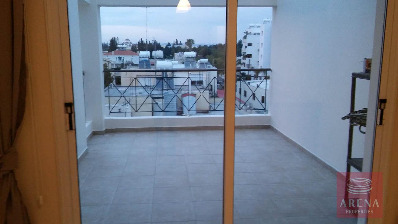 2 bed apt for rent in Larnaca - veranda