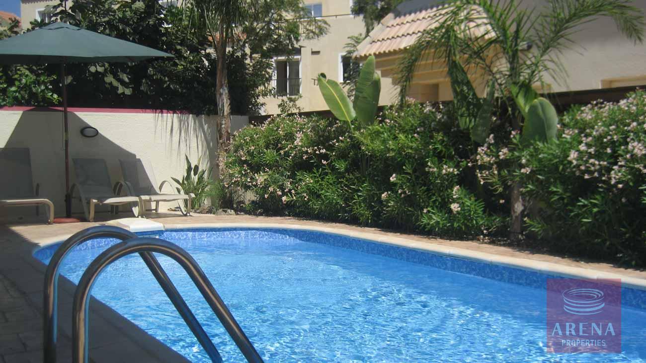 Villa in Kapparis to buy - pool