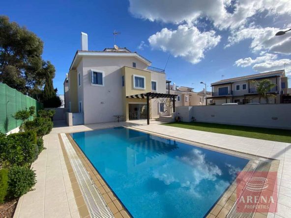 4 Bed Villa in Ayia Triada