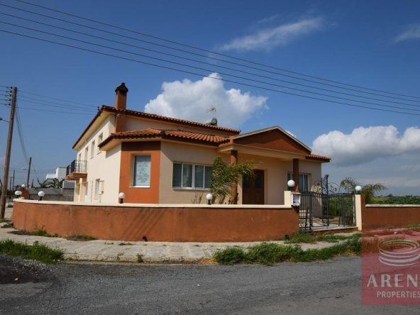 House in Liopetri