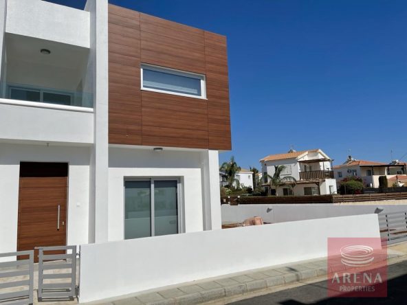 Ayia Thekla villa to rent