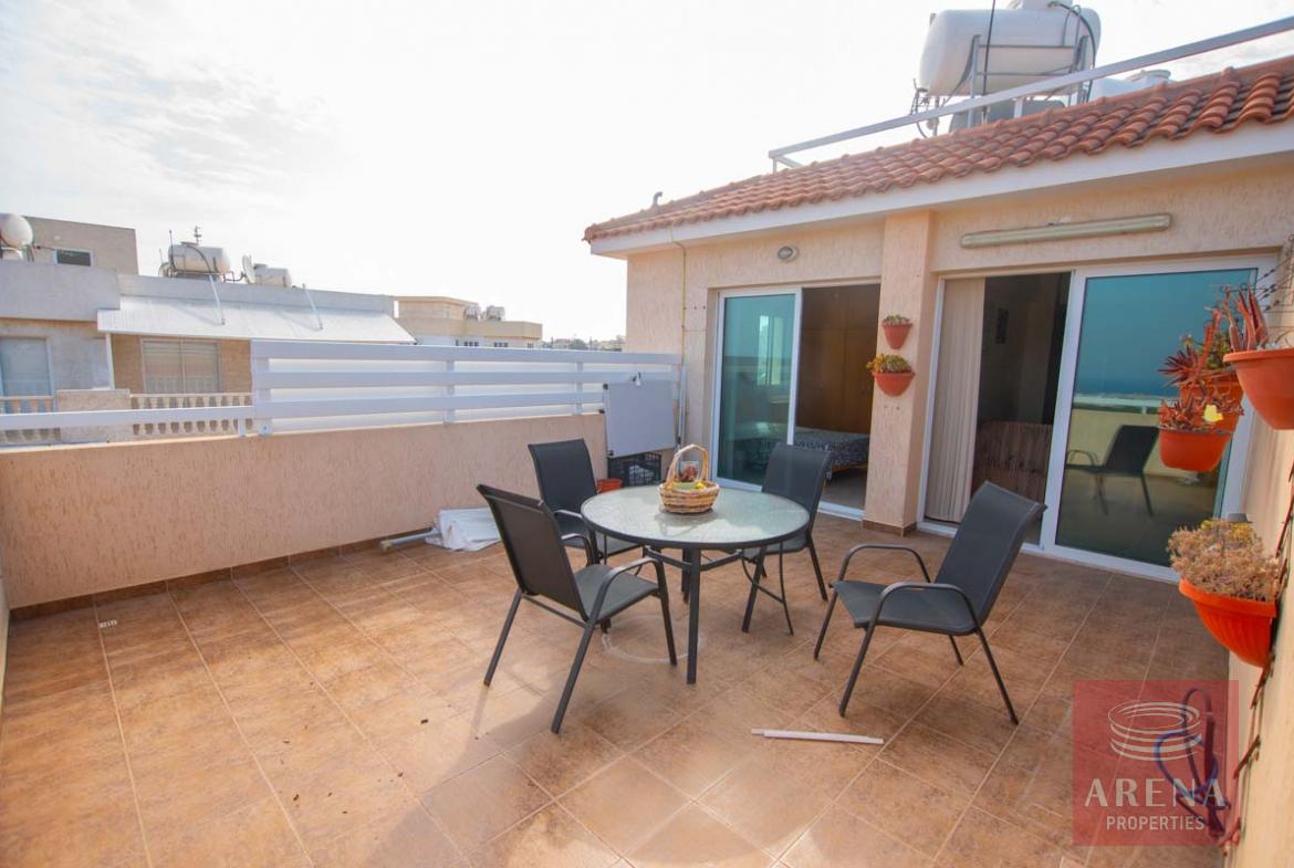 3 bed apt in Kapparis for sale - veranda