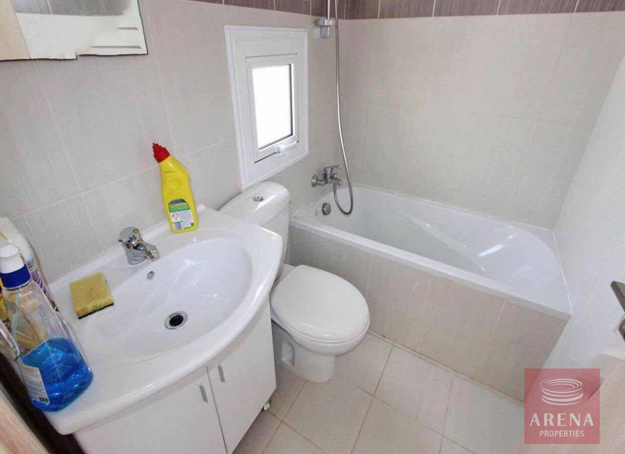 Townhouse in Sotira - bathroom