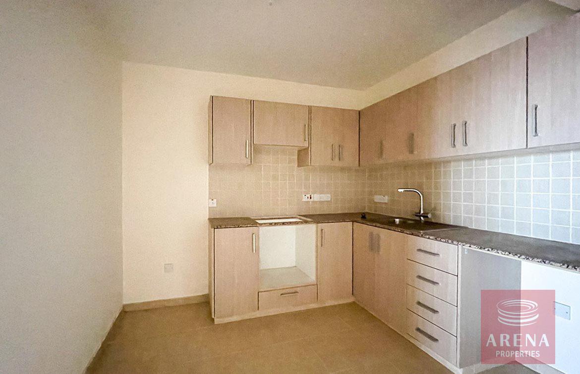 Flat in Kapparis for sale - kitchen