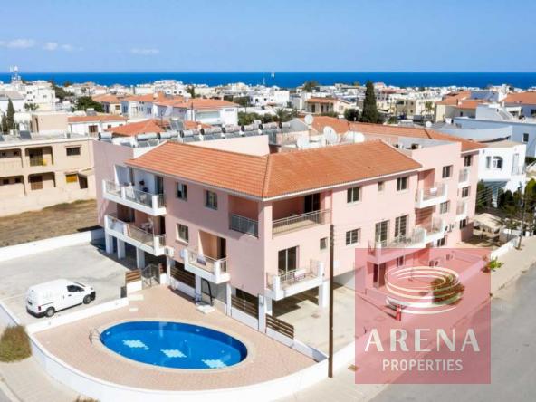 Apartment with Deeds in Paralimni