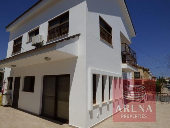 5 Bed House in Aradippou