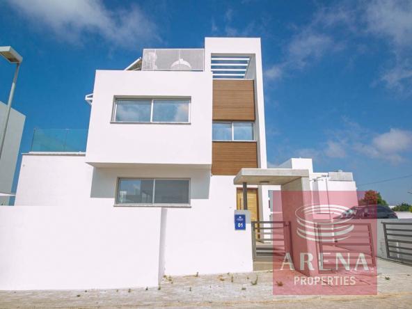 1 villa in ayia napa 5245