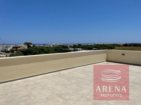 2 Bed Top floor flat in Kapparis - veranda