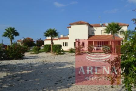 villa for sale 5