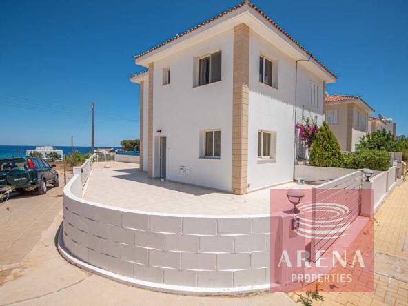 1 villa for rent kapparis 5152