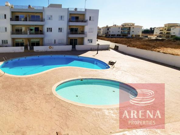 2 bed apt in paralimni