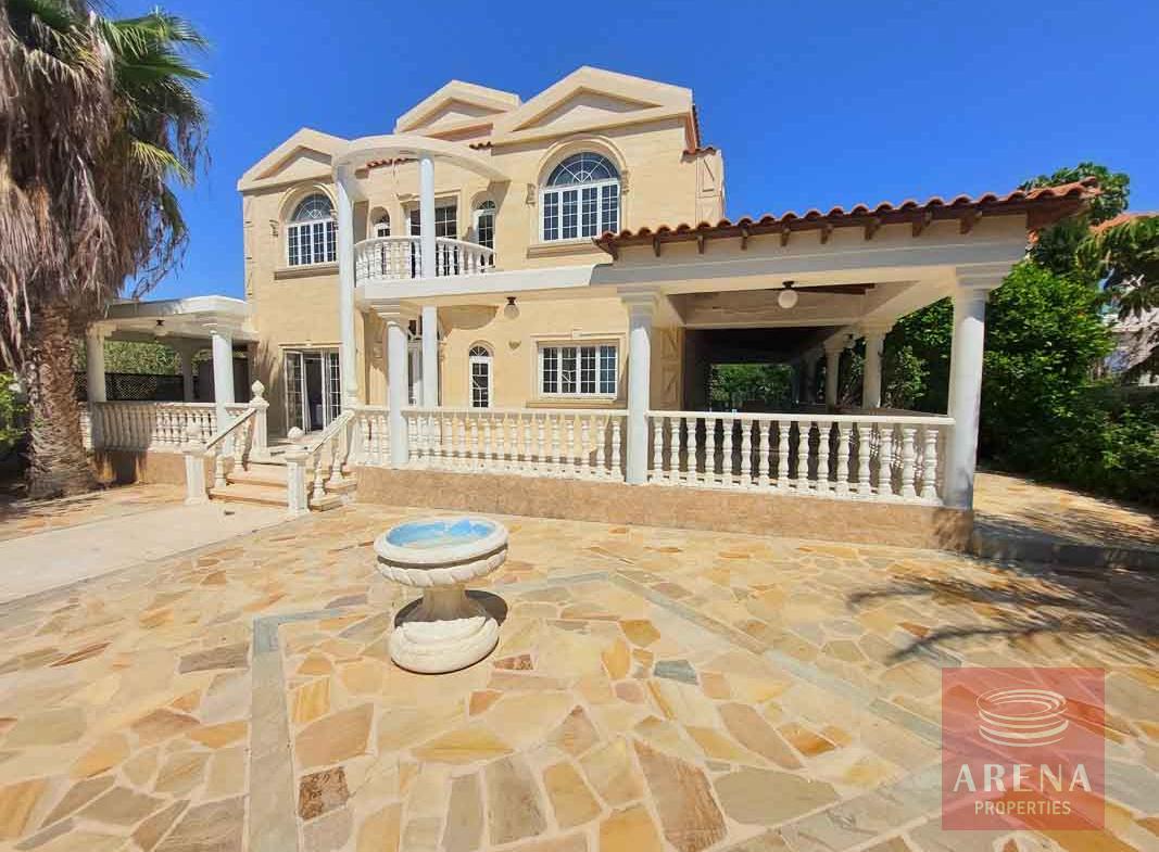 Villa in Ayia Napa to buy