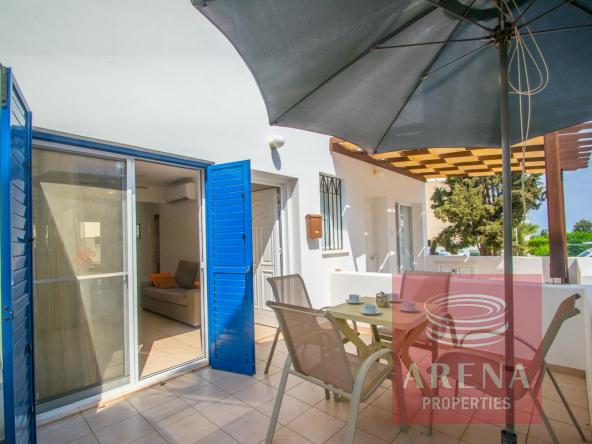 townhouse for rent in Kapparis - veranda