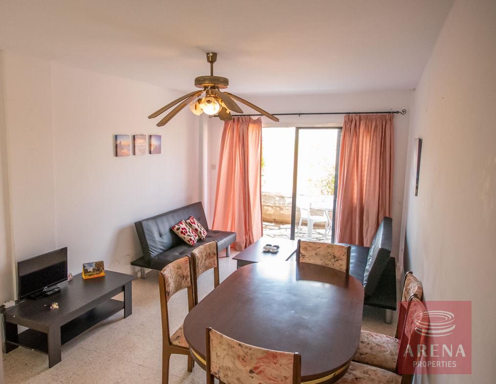 2 bed th for rent in Kapparis - living area