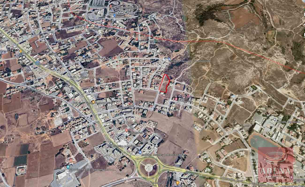 Paralimni plot to buy