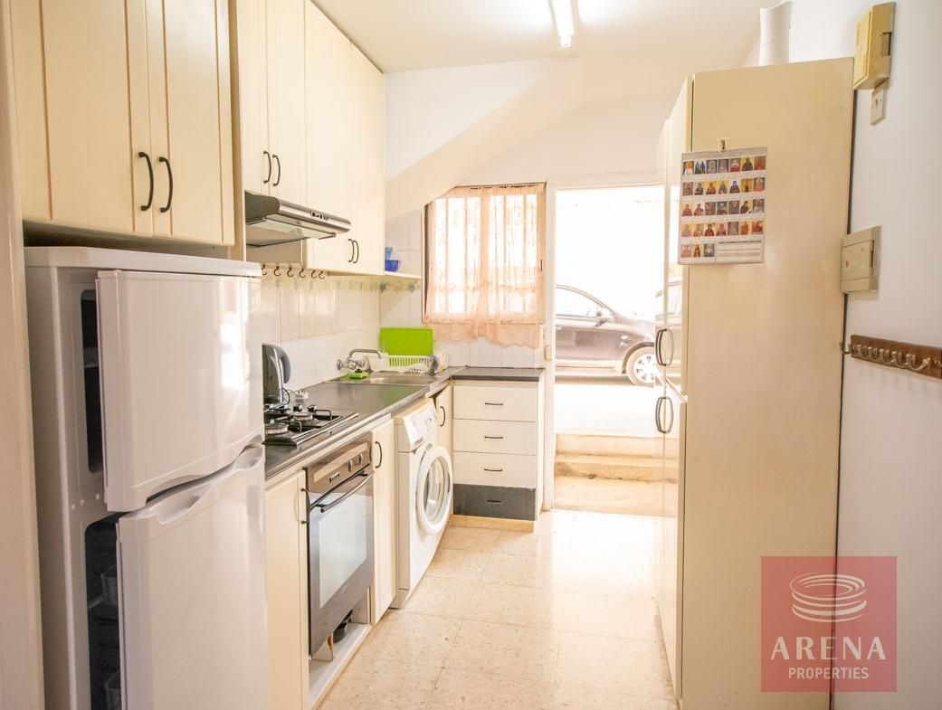 2 bed th for rent in Kapparis - kitchen