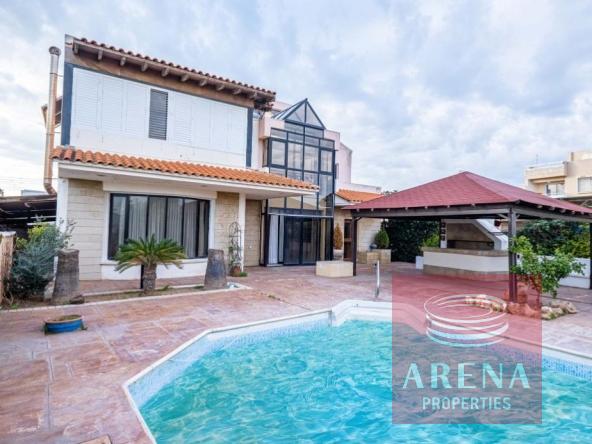 3 Bed Villa in Paralimni