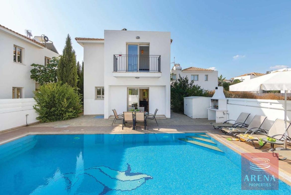 3 BED VILLA IN PERNERA