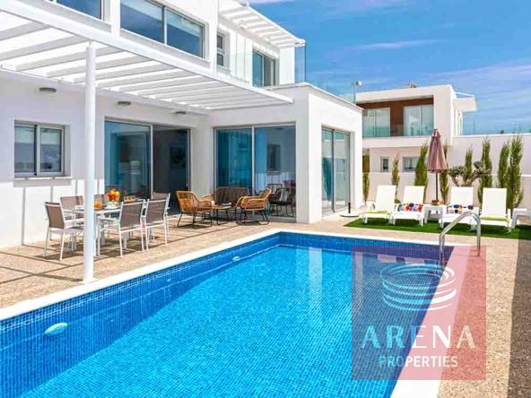 villa for sale in Ayia Napa