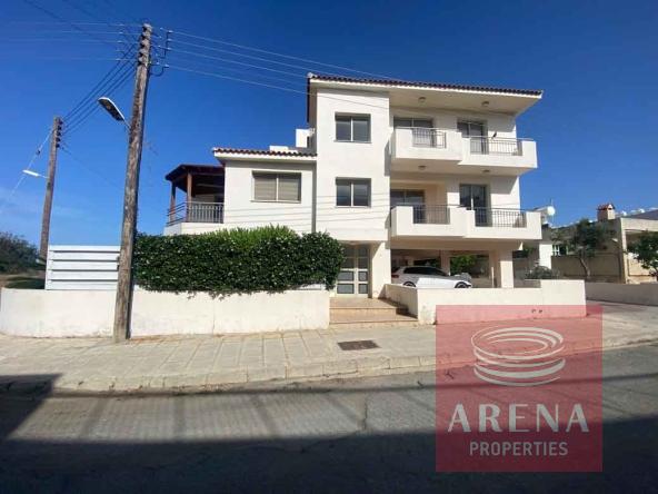 2 bed apt for sale in Paralimni