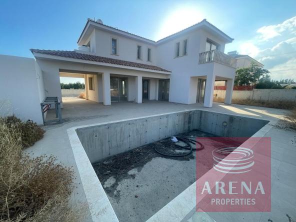 1 3 bed villa in kalavasos 7002