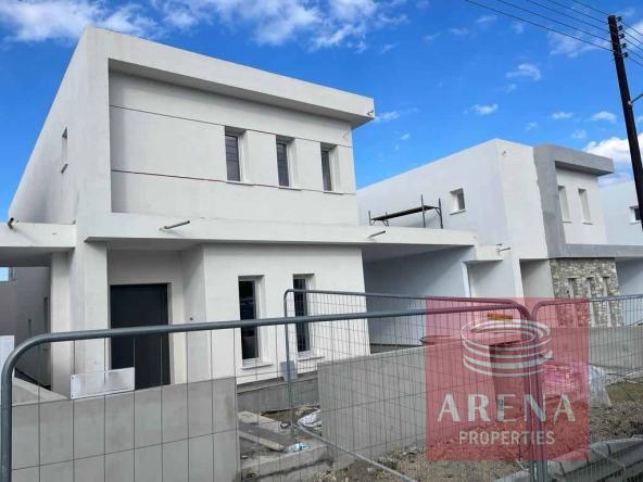 1 4 bed villa in aradippou 6991