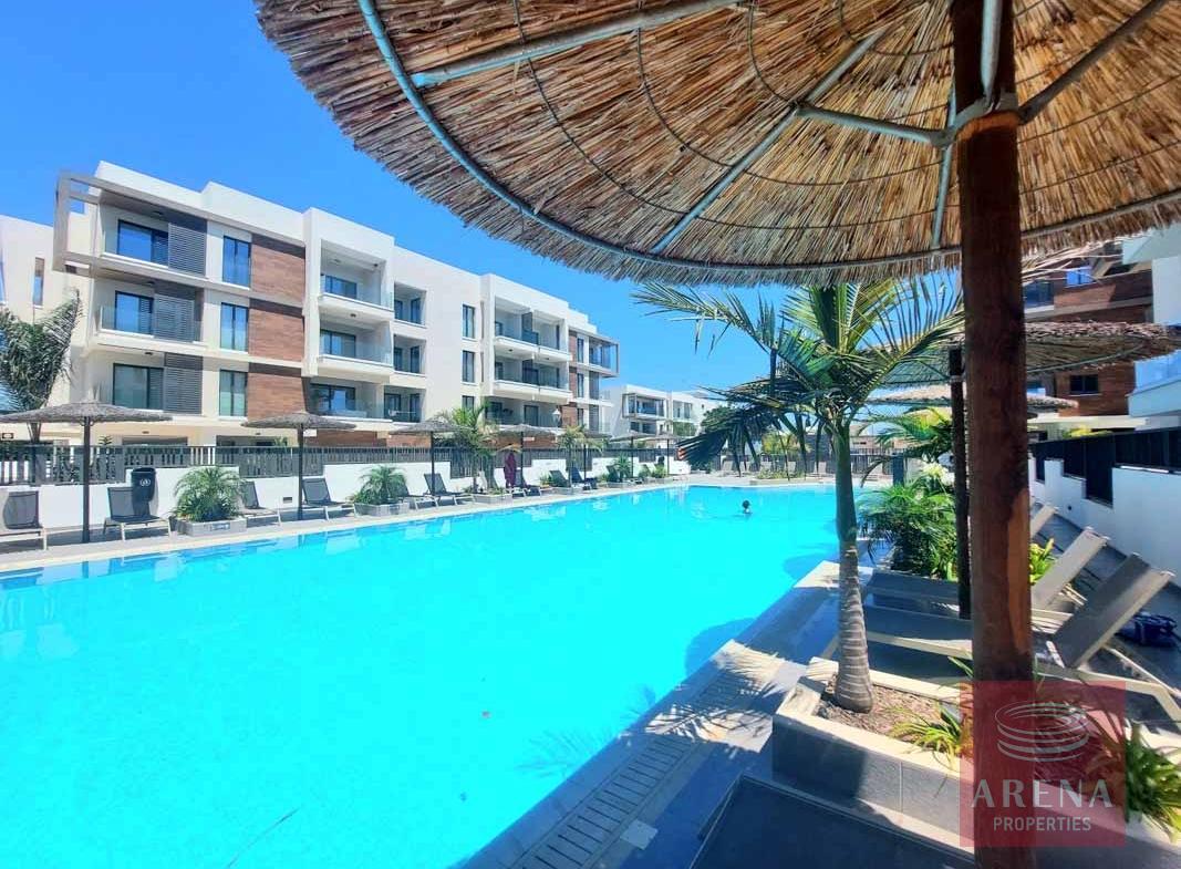 3 bed apt in Paralimni