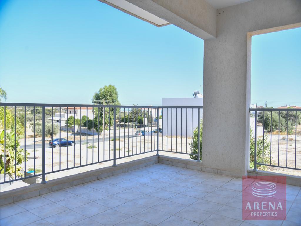 2 bed apt in alethriko - veranda