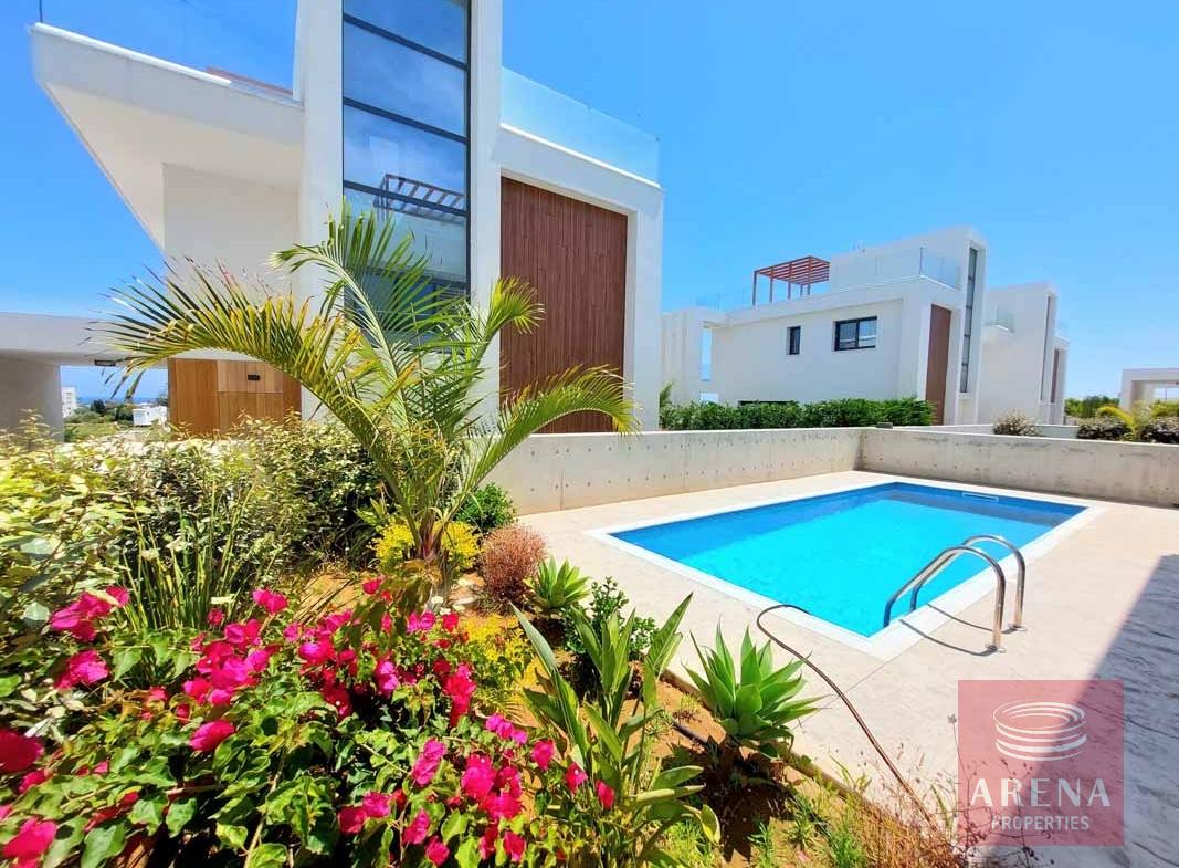 villa in Protaras for sale