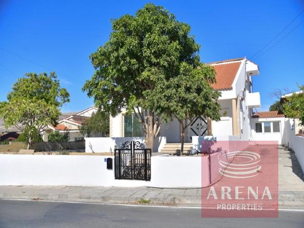 5 bed villa in avdellero