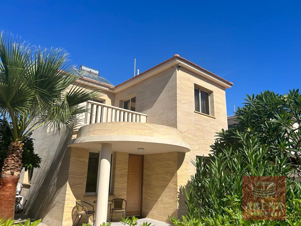 villa in pervolia to buy