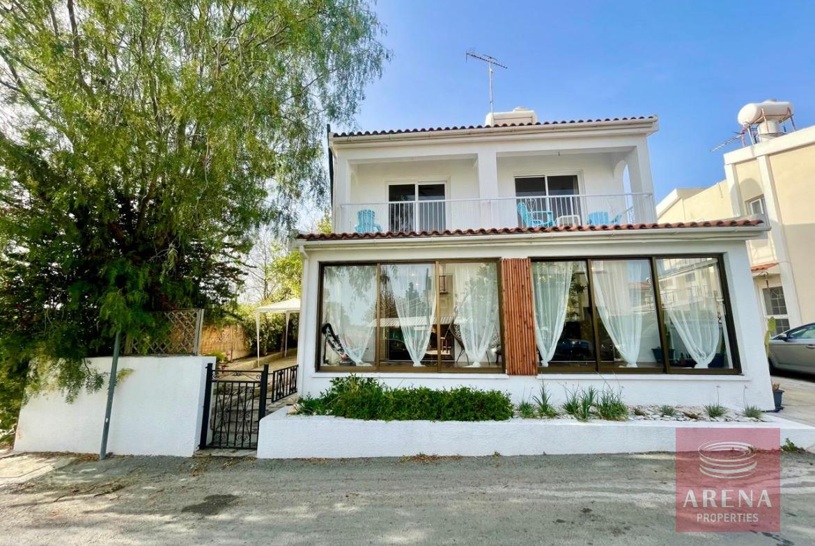 villa in mazotos for sale