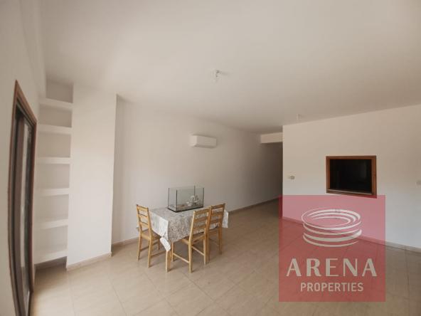 2 BED APT IN lARNACA