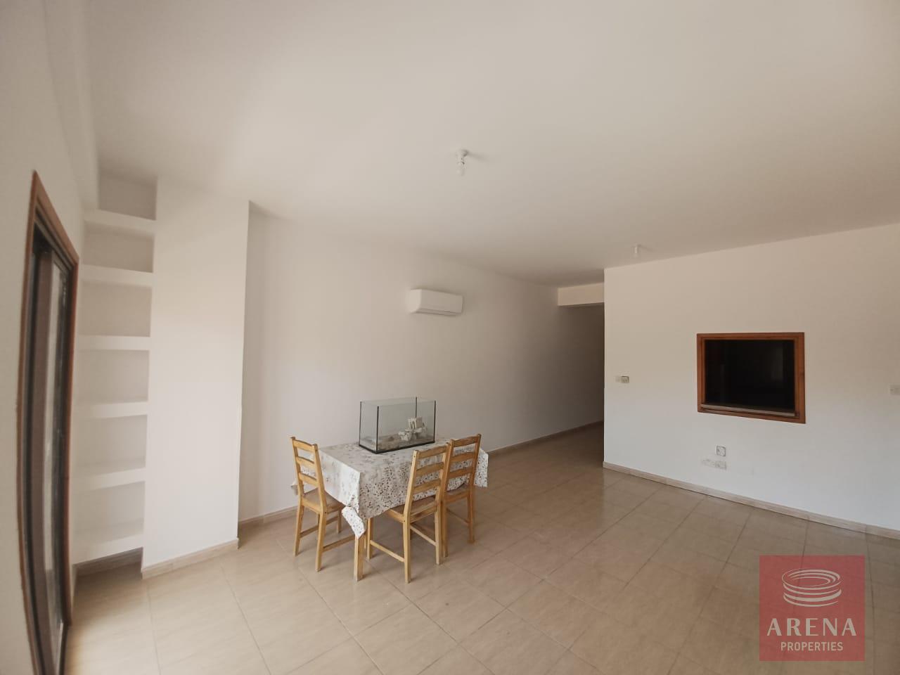 2 BED APT IN lARNACA