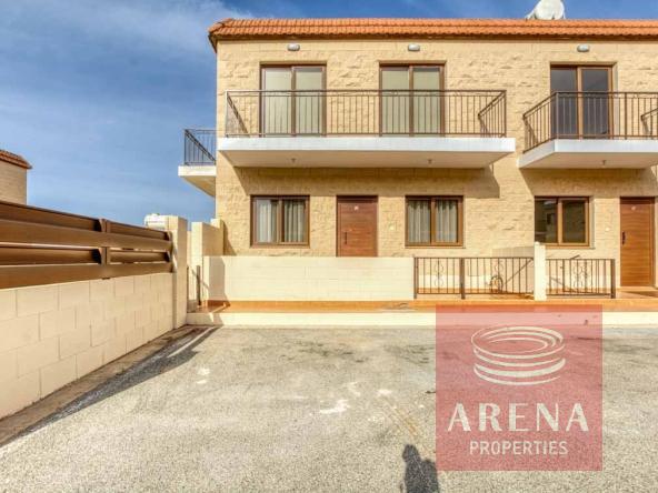 3 BED TH IN LIOPETRI