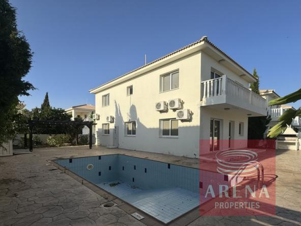 VILLA IN AYIA NAPA