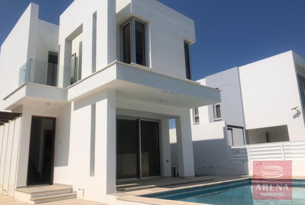 2 bed villa in Pervolia