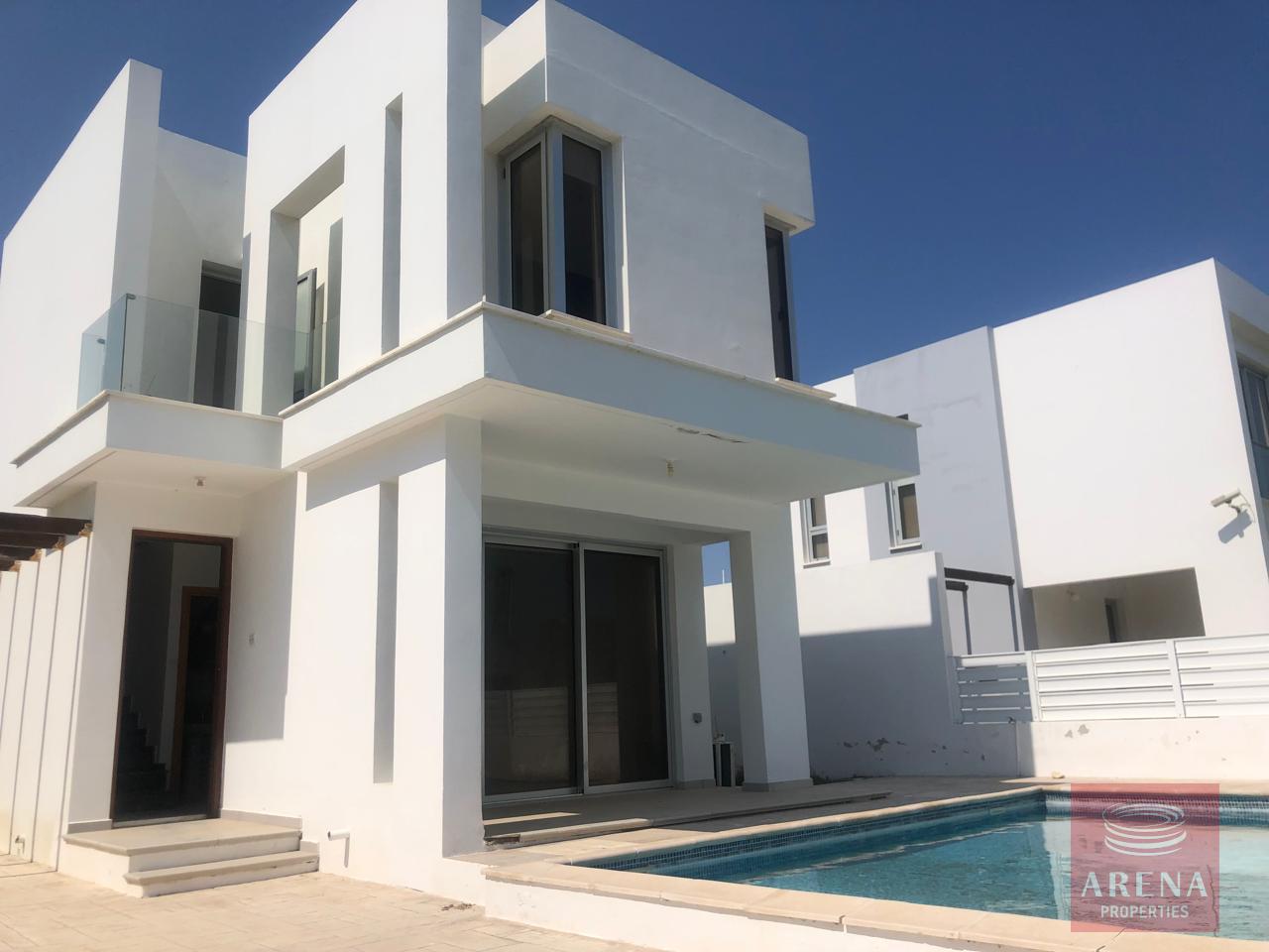 2 bed villa in Pervolia