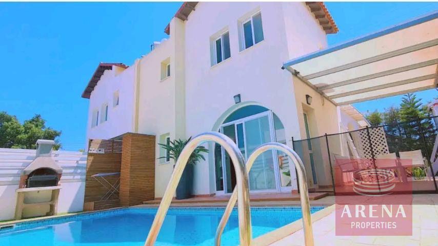 villa for rent in ayia triada