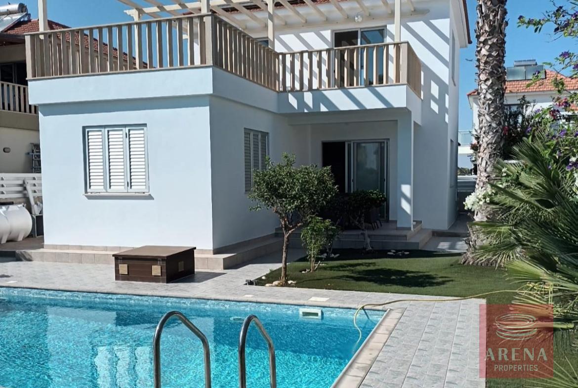 3 bed villa in pervolia