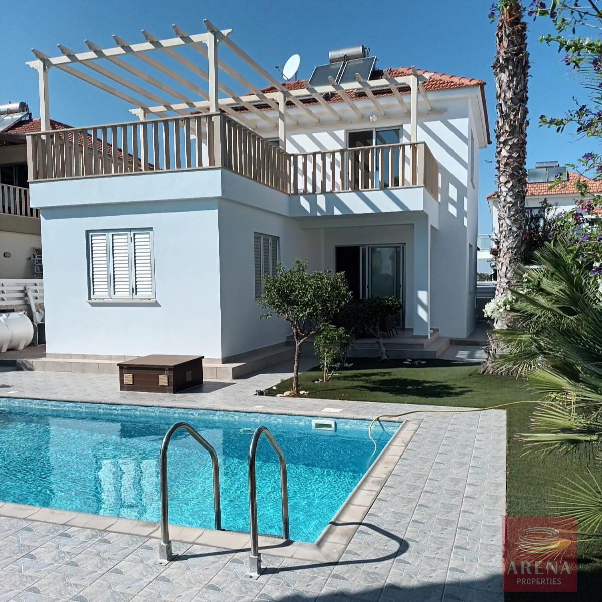 3 bed villa in pervolia