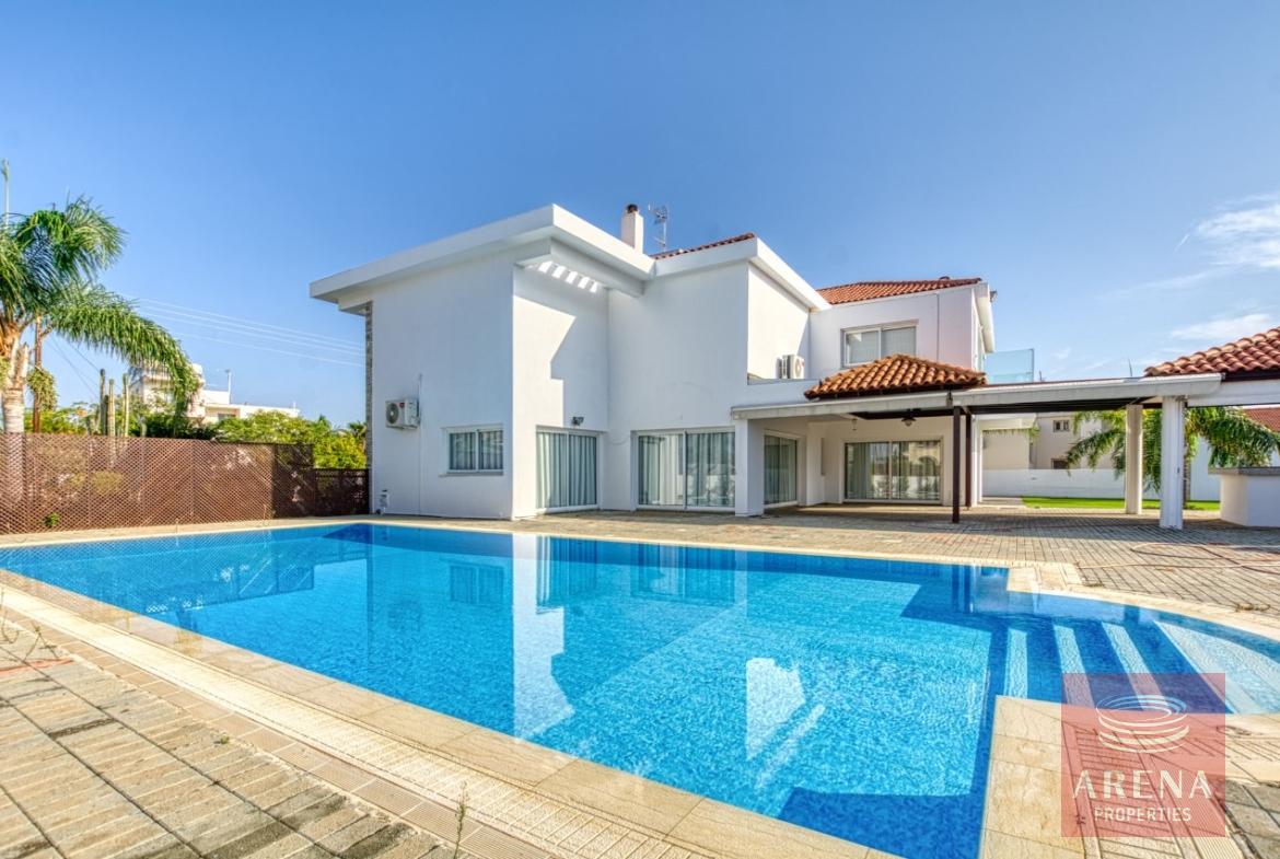 7 BED VILLA IN aYIA nAPA