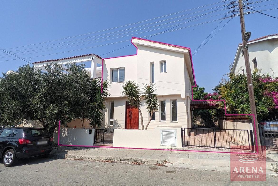 house for sale in Oroklini