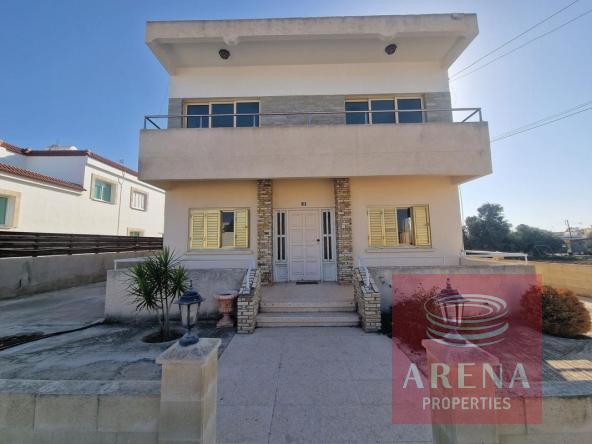 HOUSE IN PARALIMNI